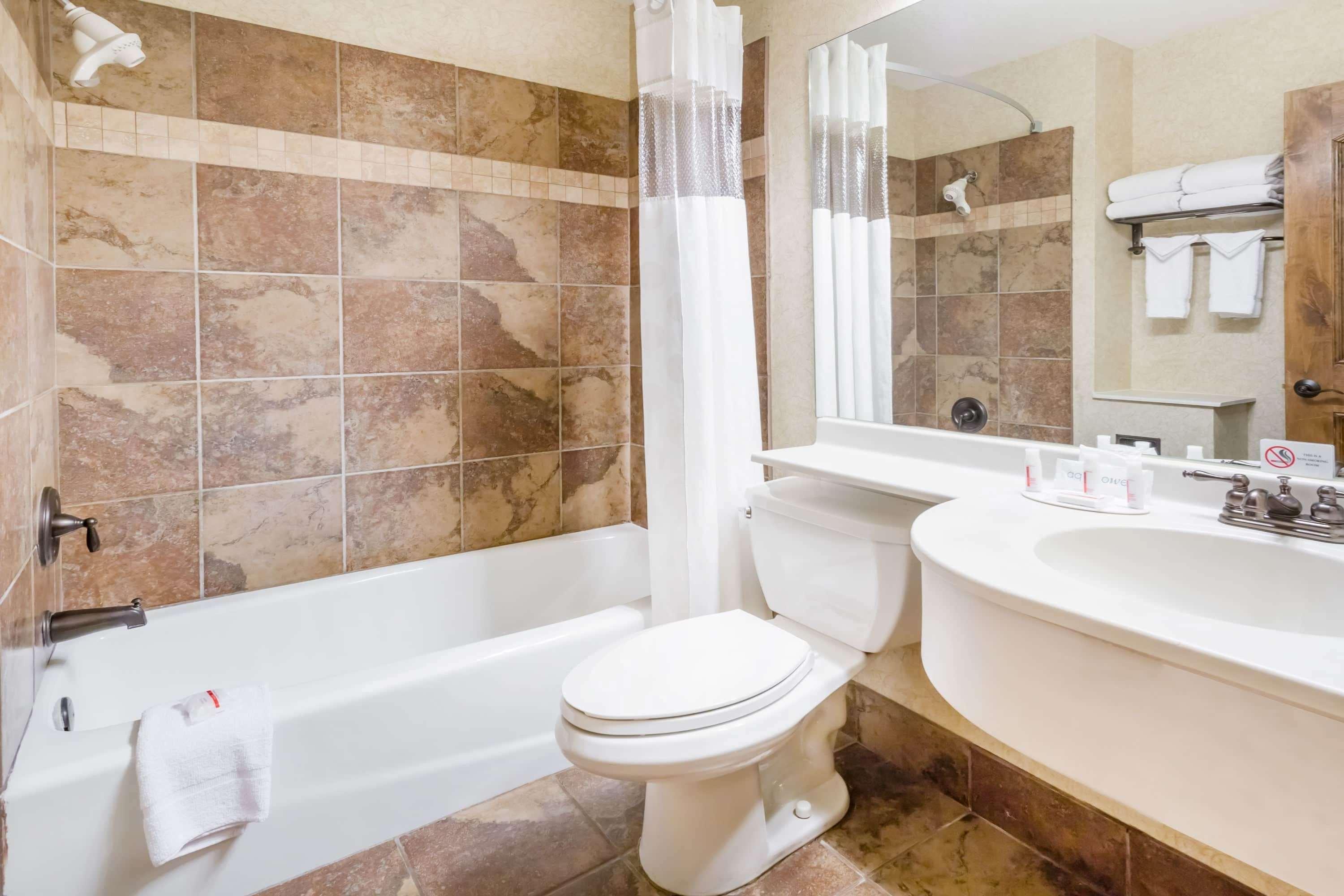Ramada By Wyndham Hotel 3*