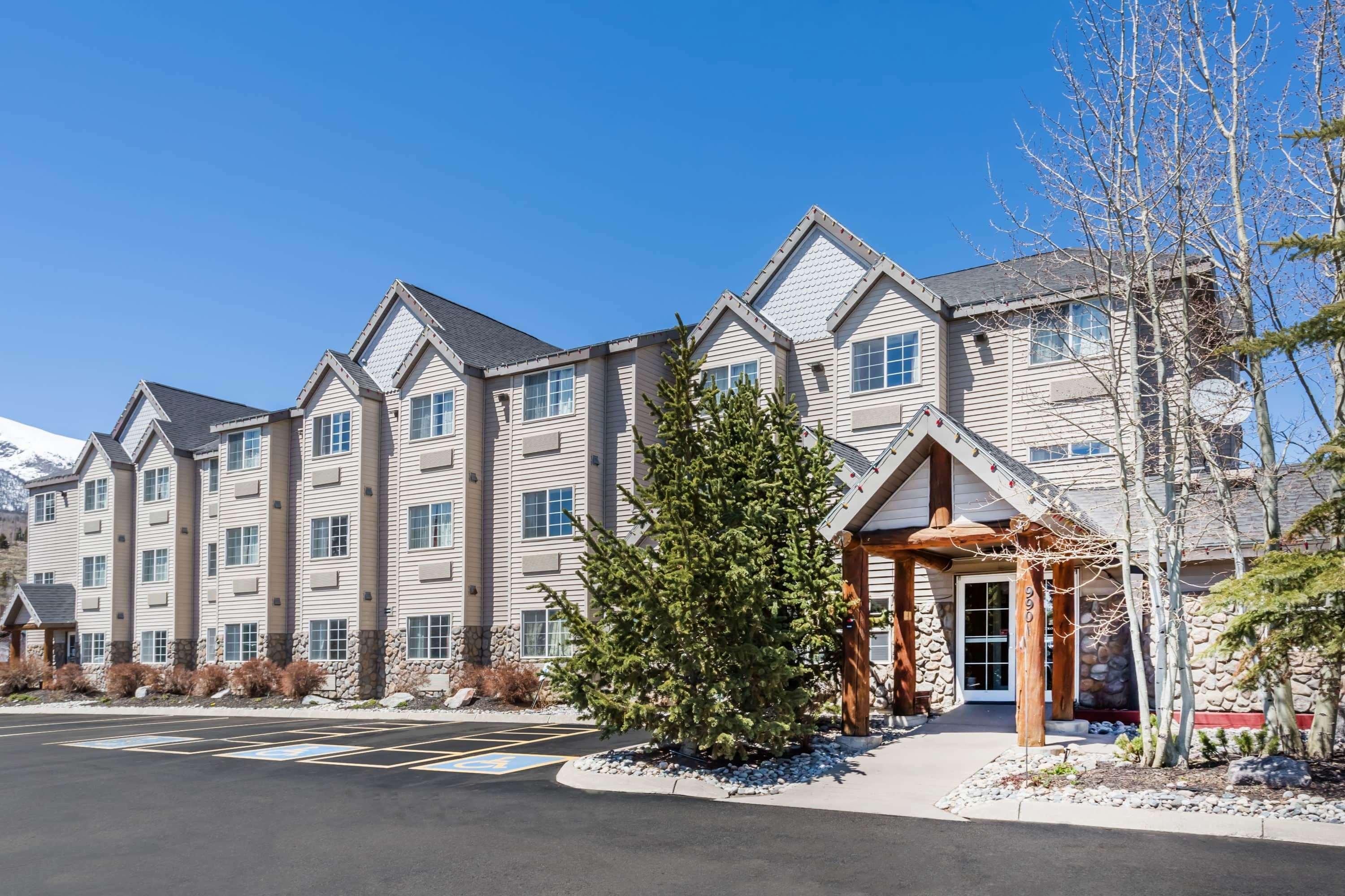 Hotel Ramada By Wyndham 3*