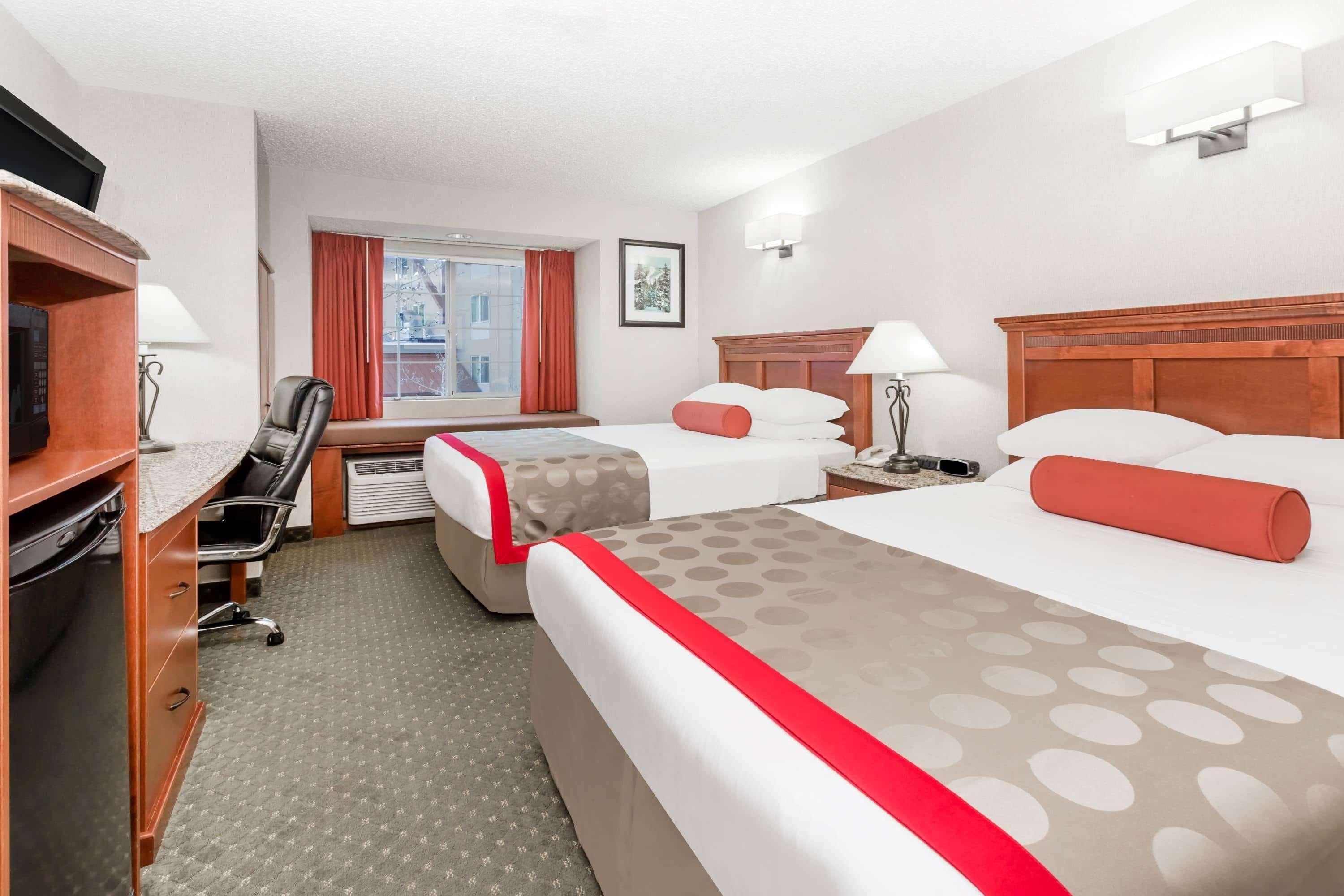 Ramada By Wyndham 3*