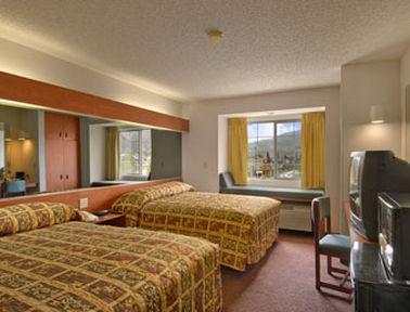 Hotel Ramada By Wyndham Frisco