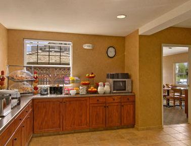 Ramada By Wyndham 3*