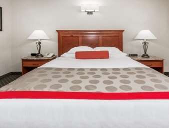 Hotel Ramada By Wyndham Frisco
