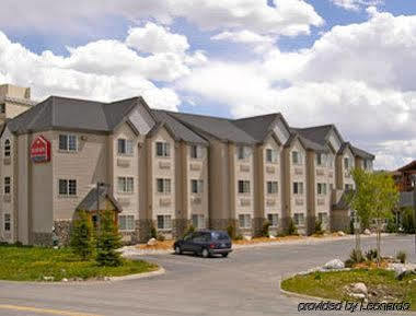 Ramada By Wyndham Hotel 3*